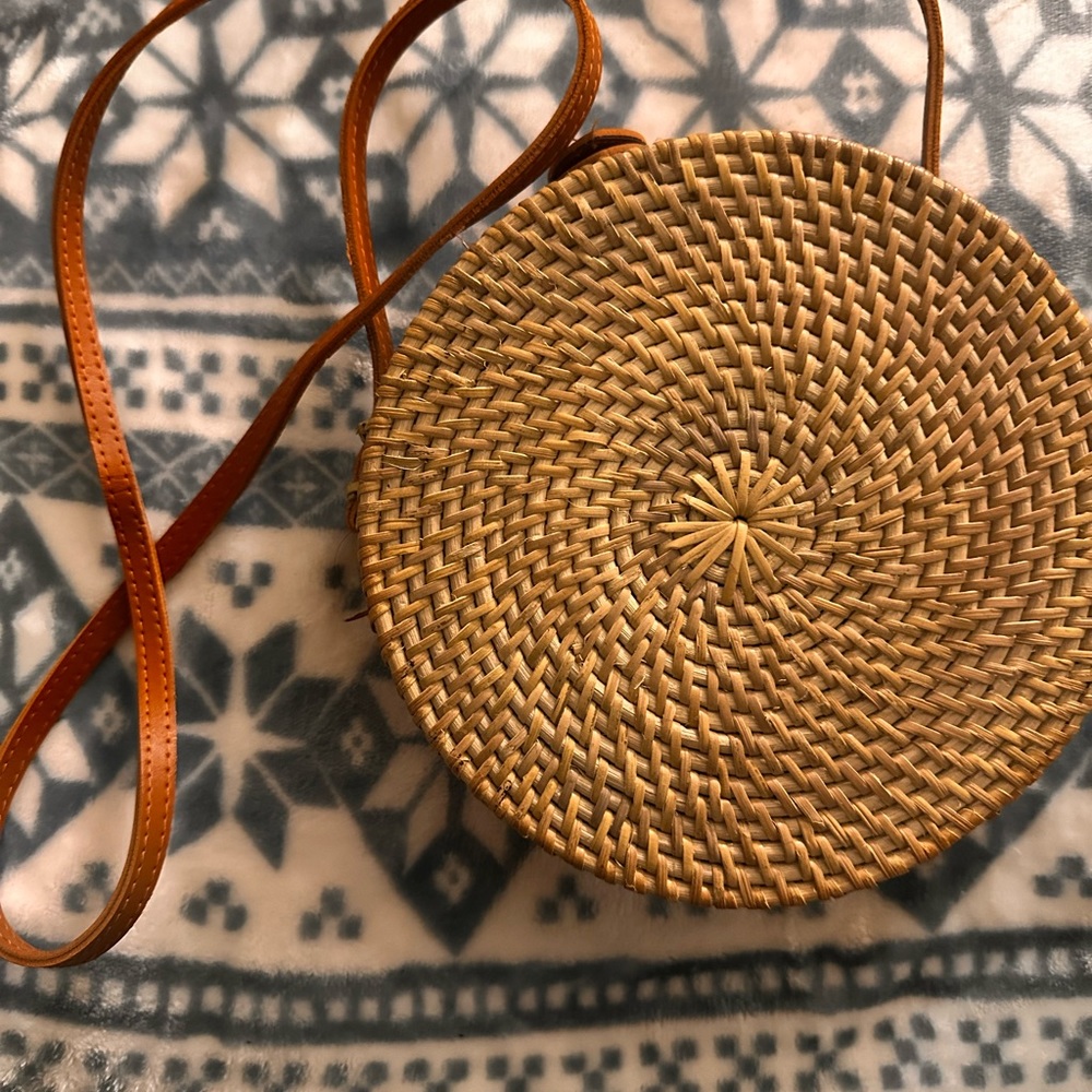 Rattan shoulder bag